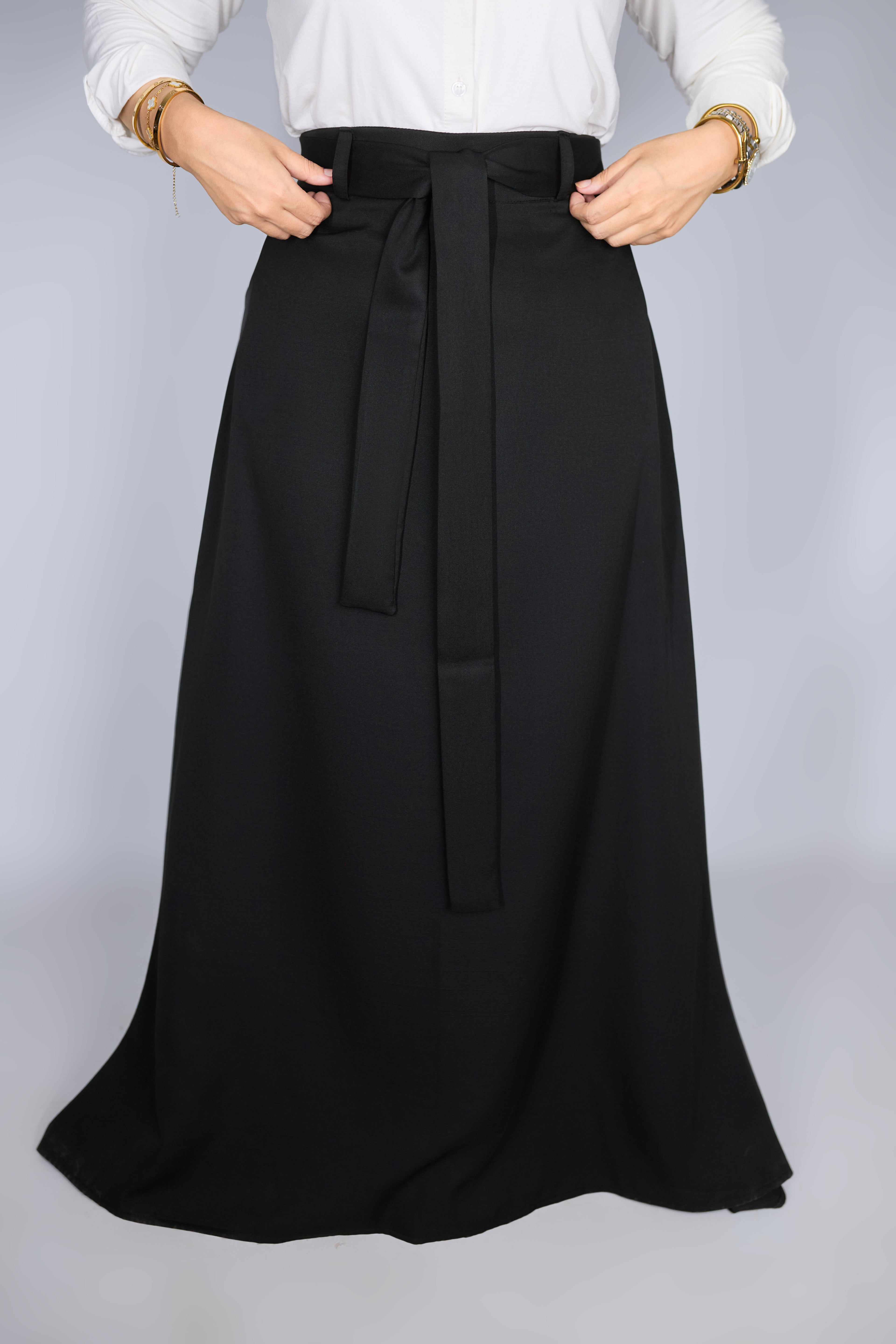 The classy Black skirt