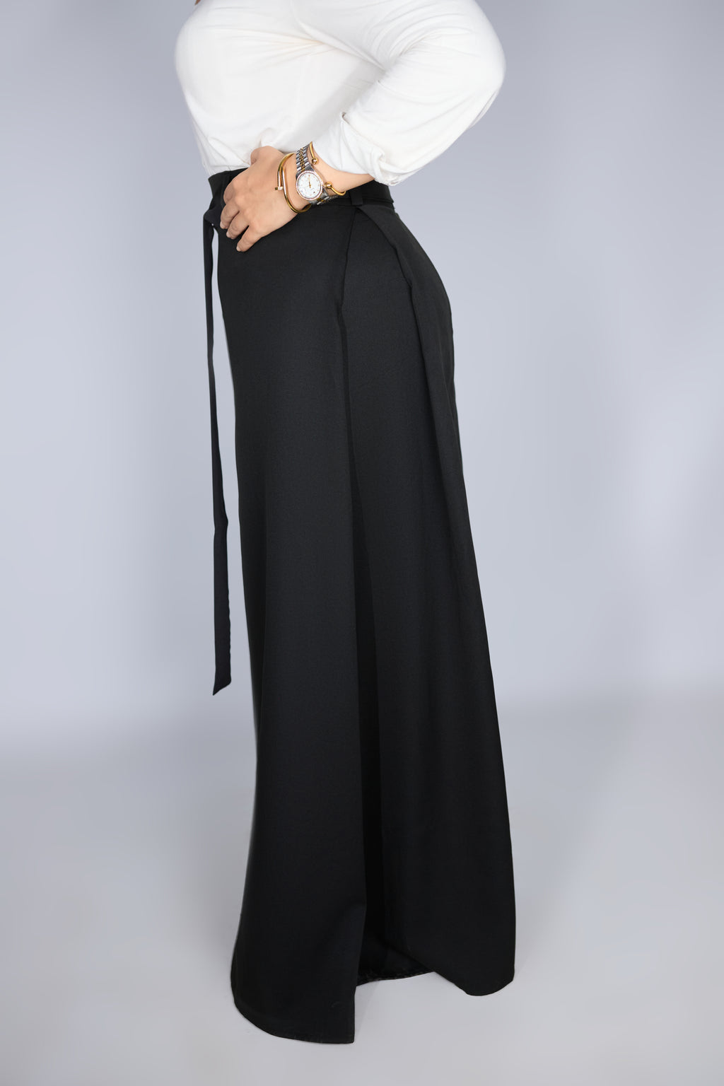 The classy Black skirt